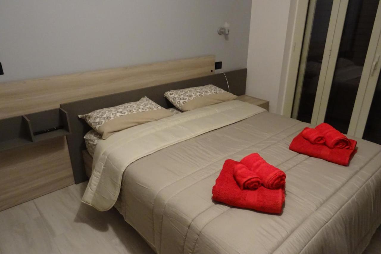 B&B Alba Chiara 帕奥拉 外观 照片